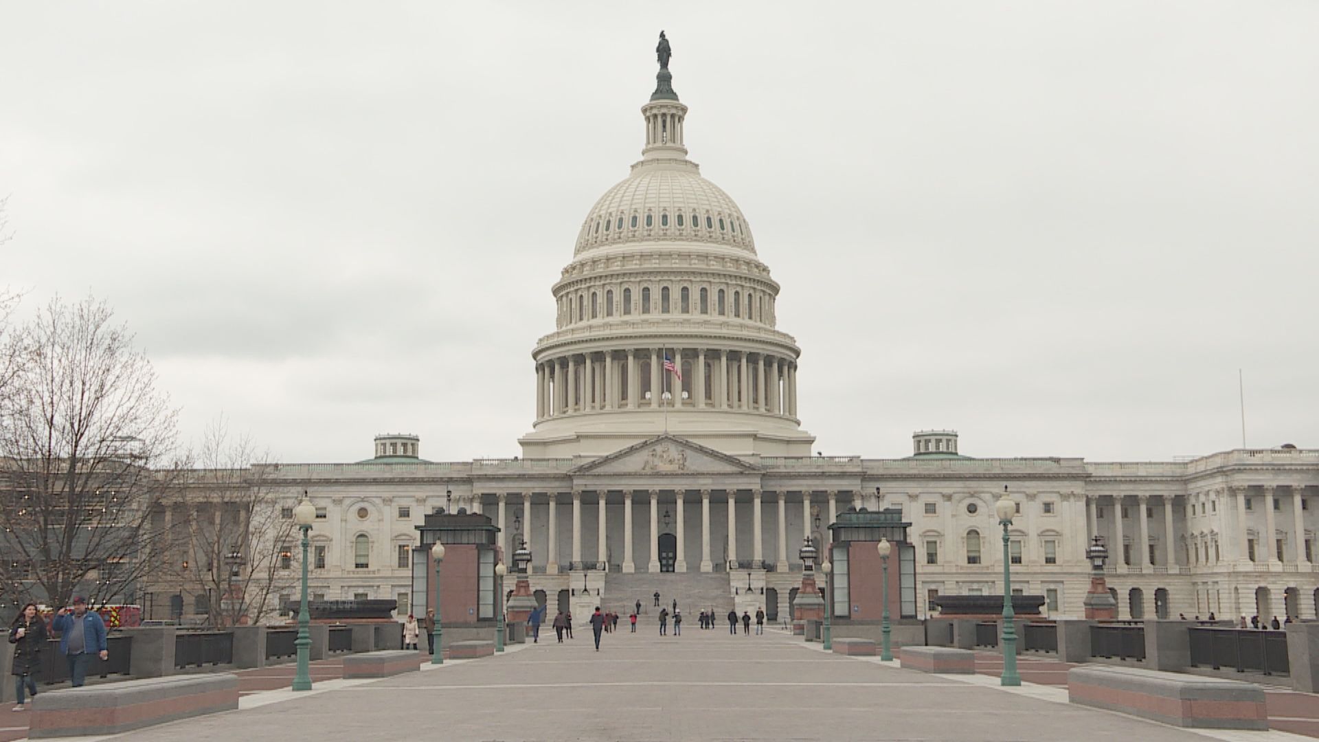 美參議院料下周展開彈劾聆訊後才決定是否傳召證人