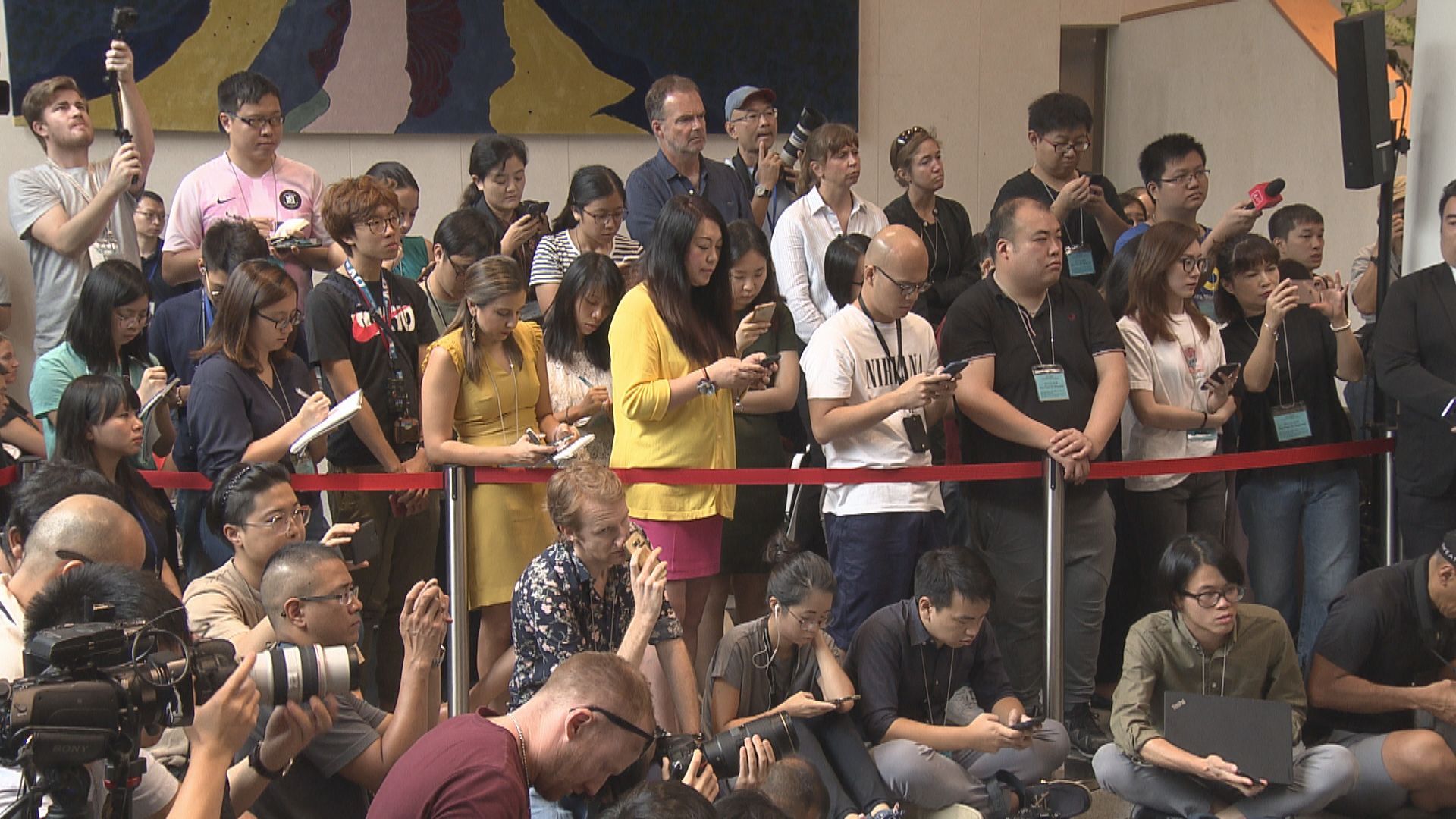 外交部禁止美籍記者在港採訪　政府稱入境處會應個別情況處理