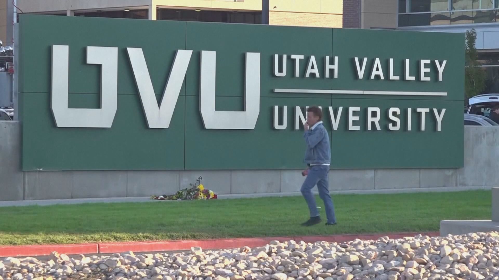 當局續追捕行刺柯克槍手　公布嫌疑人相片籲提供線索　特朗普宣布追頒總統自由勳章(周凱勁報道)