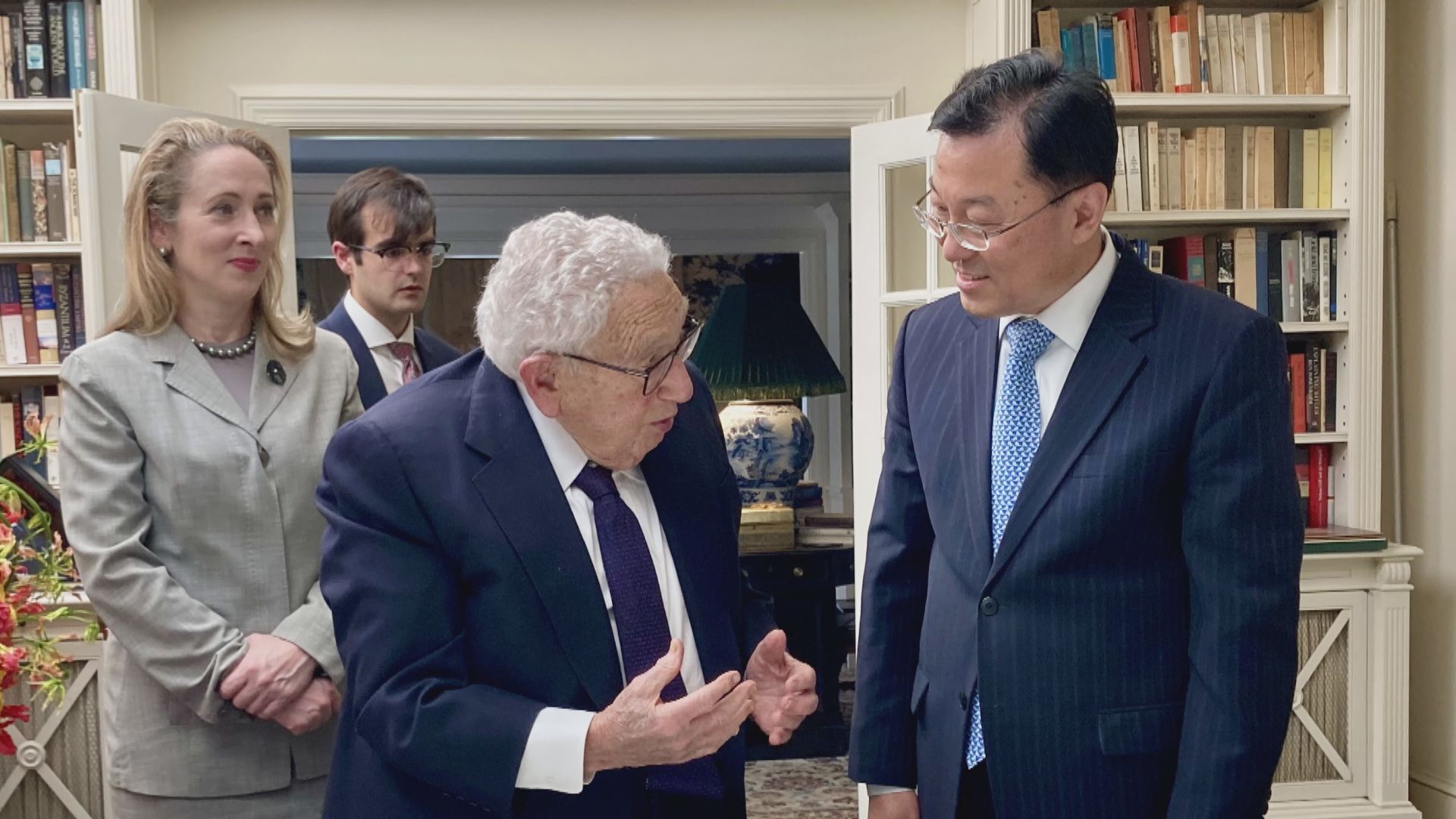 基辛格：世界因中美競爭四分五裂 美方不應迫使中國讓步