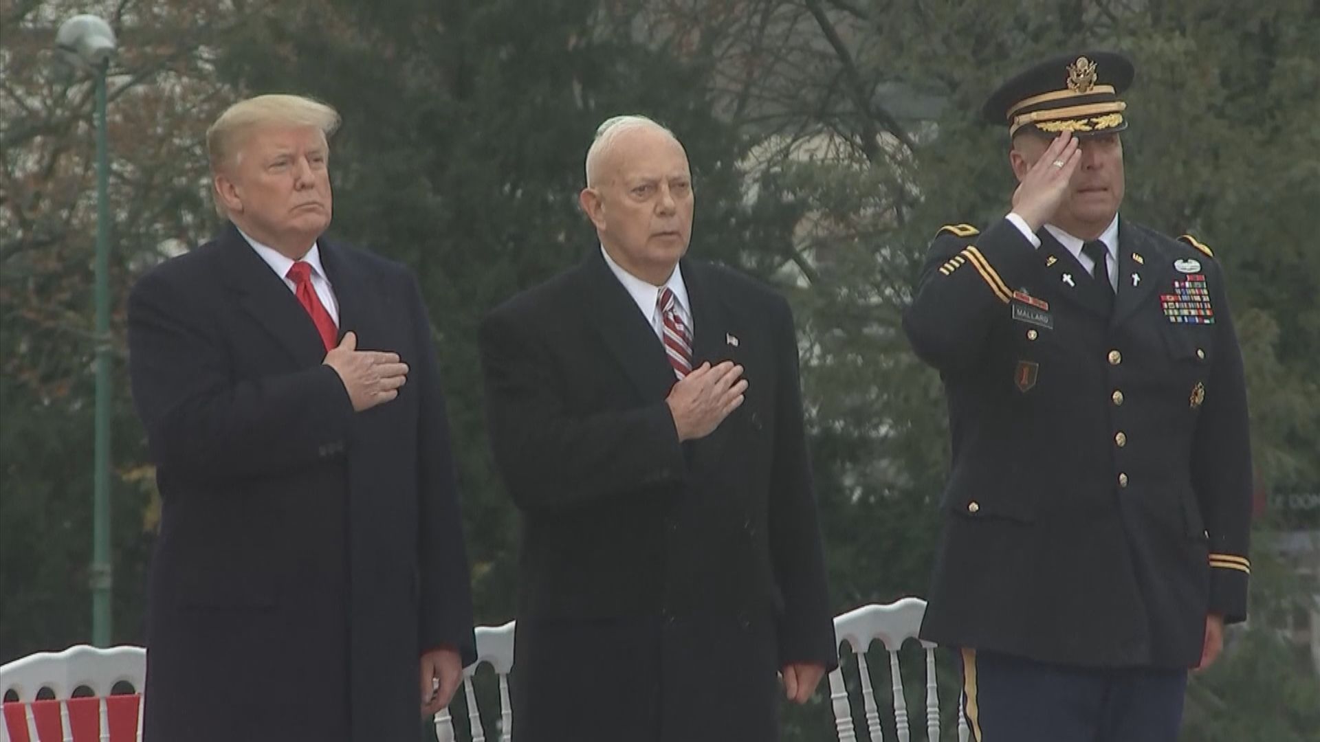 特朗普被指稱陣亡軍人為失敗者和笨蛋