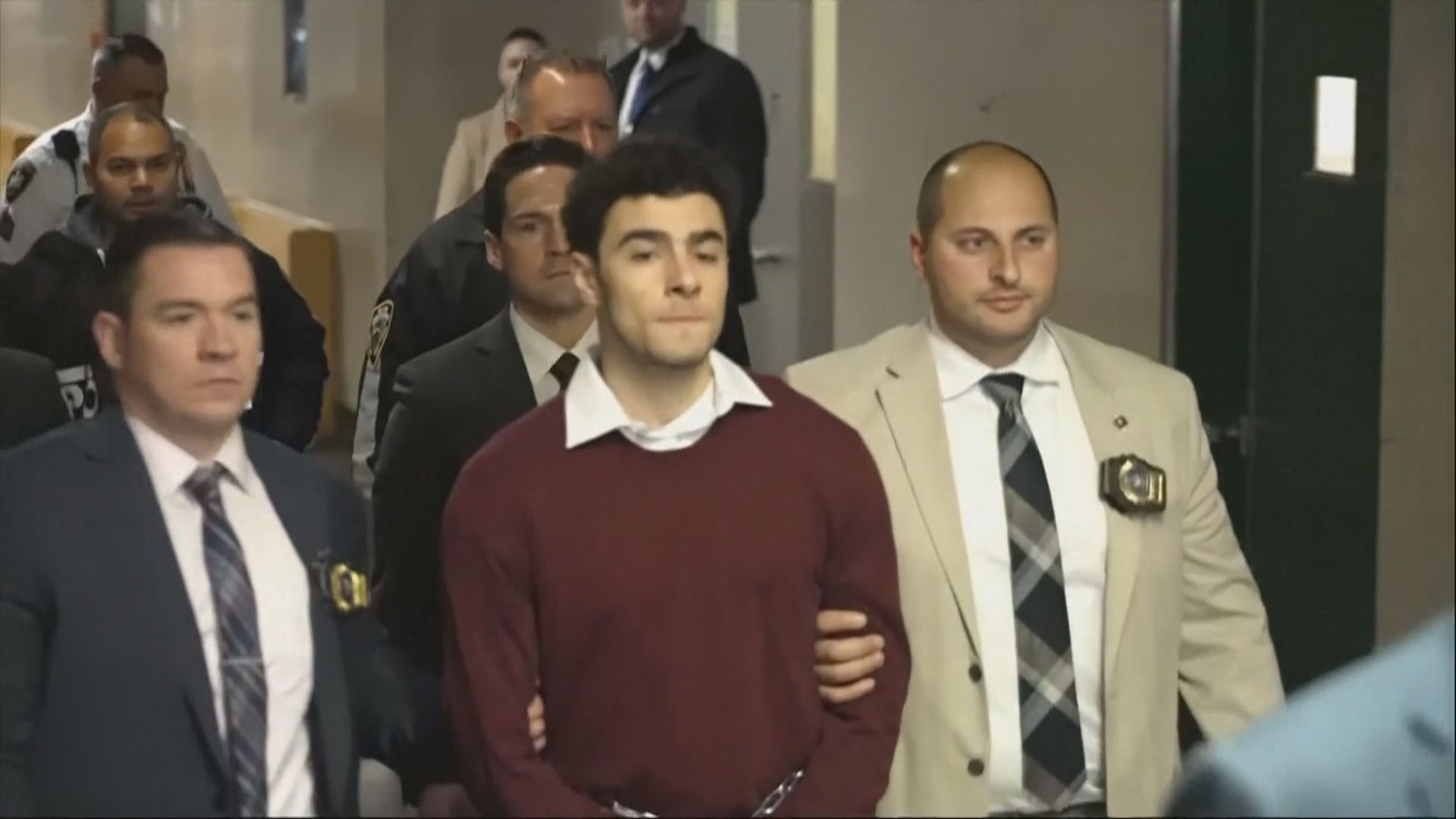 涉槍殺美國聯合健康保險CEO　疑犯曼焦內否認聯邦控罪