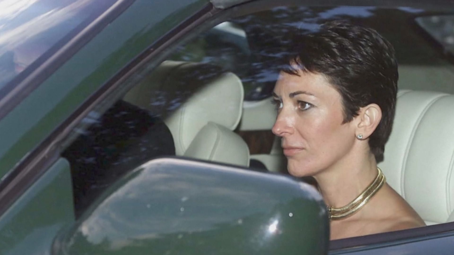 愛潑斯坦前女友馬克斯韋爾　性販運未成年人士等五罪罪成