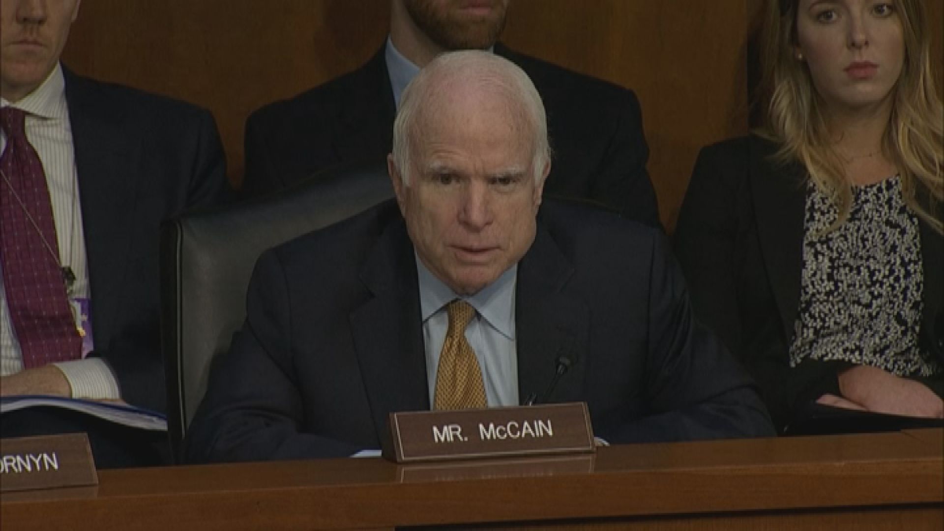 麥凱恩抗腦癌逾一年決定放棄治療