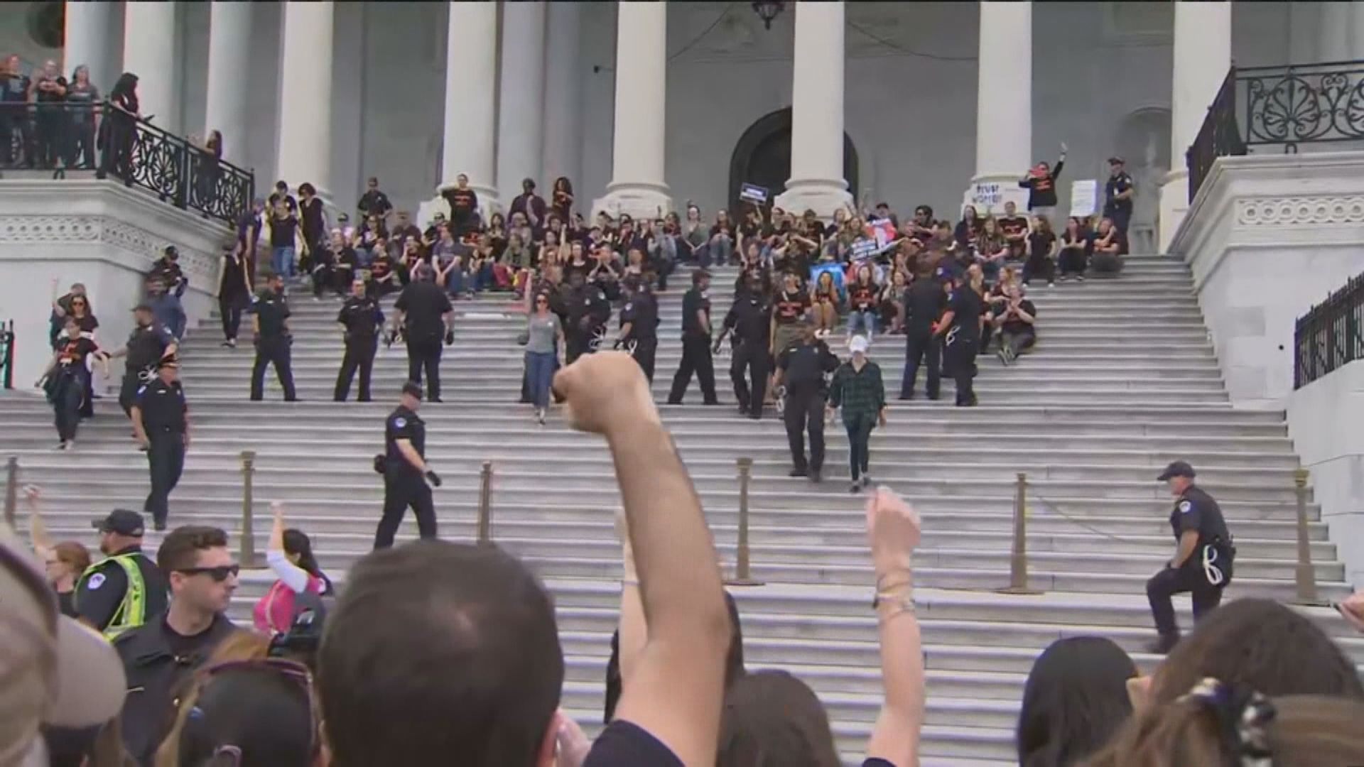 美國共和黨指民主黨如暴民不懂管治