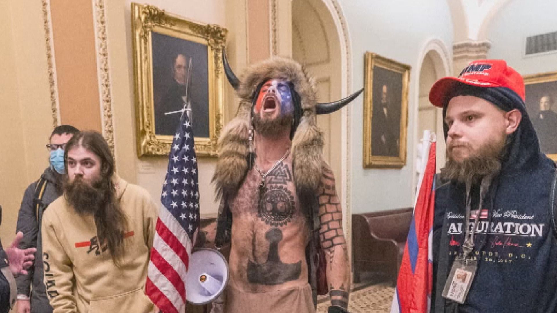 多名極端分子參與衝擊美國國會大樓