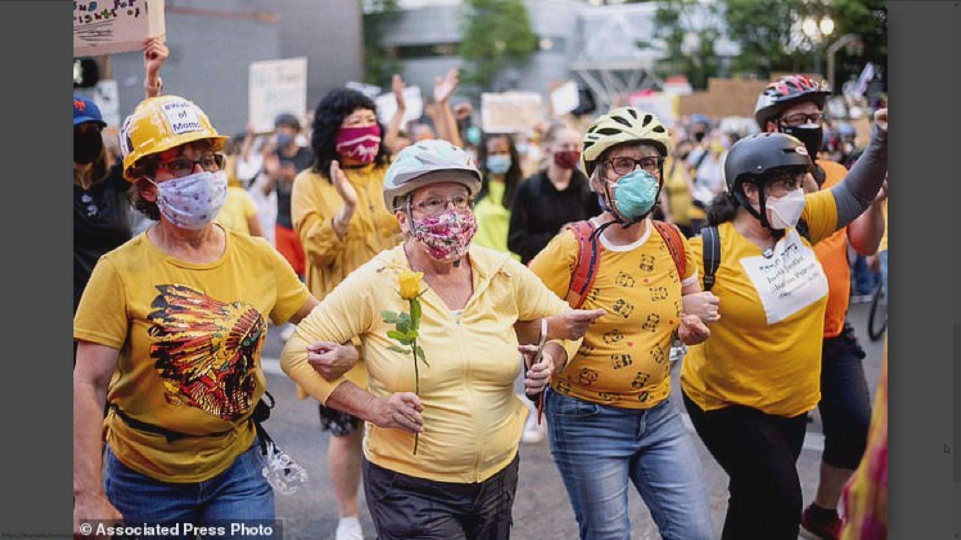 波特蘭示威現「媽媽人牆」守護孩子