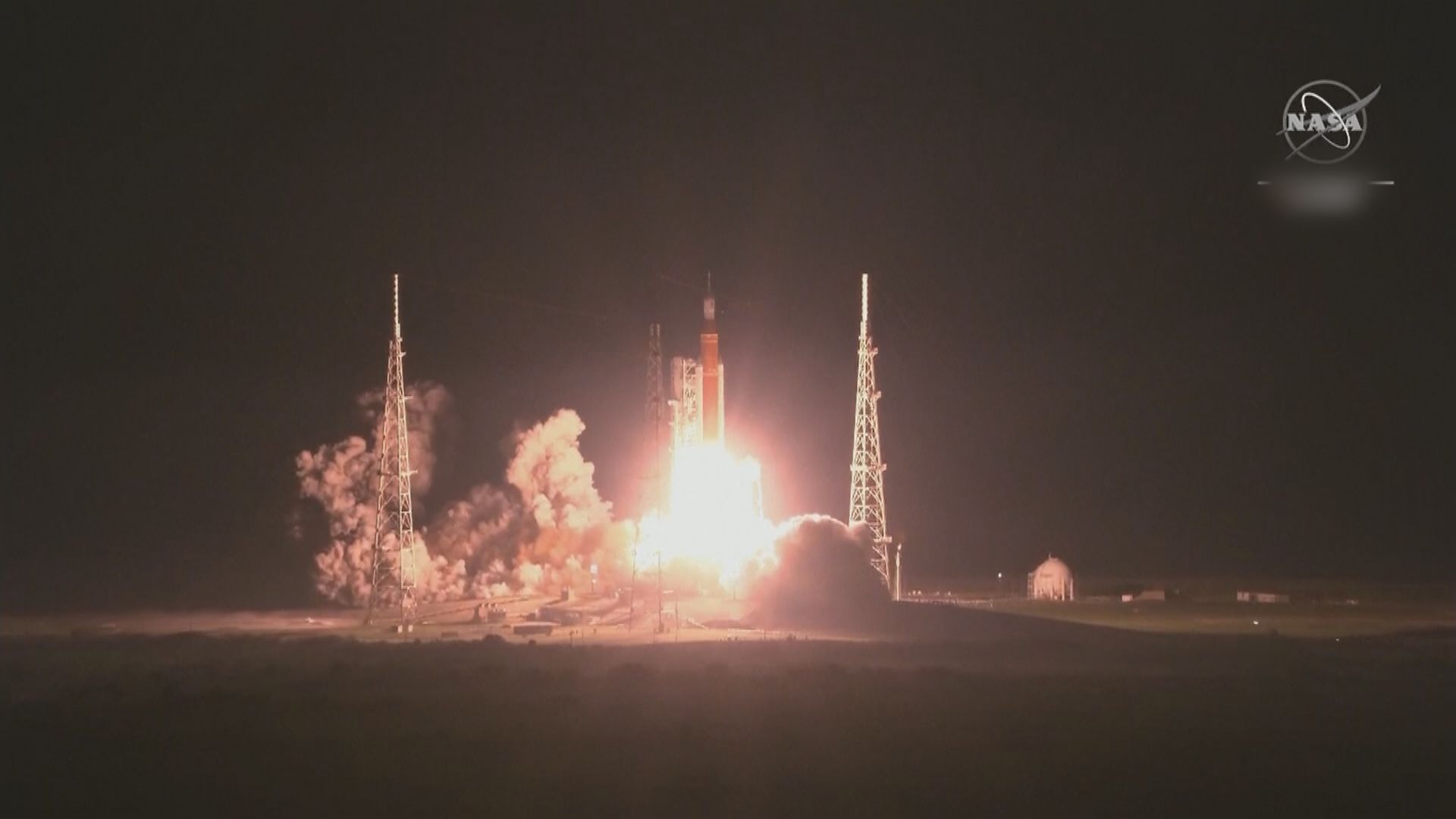 美國不載人繞月任務火箭順利發射升空