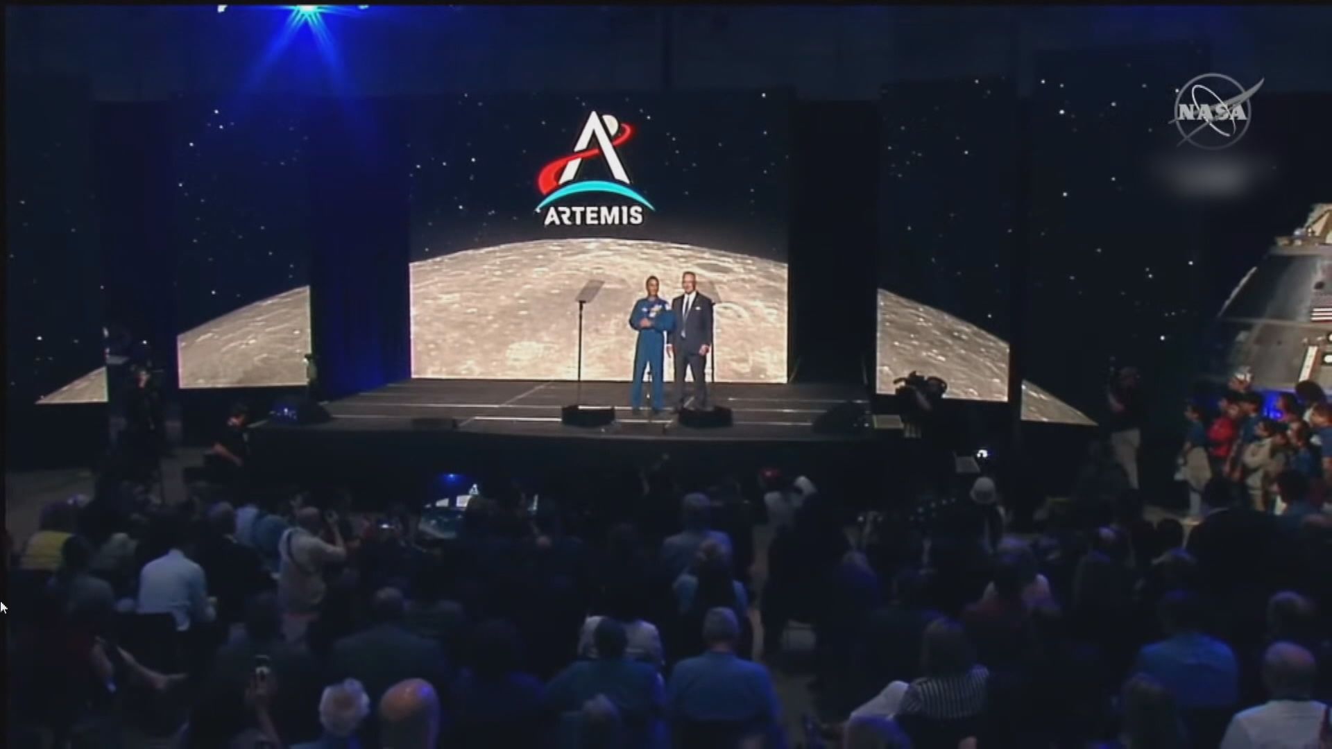 美國太空總署公布明年載人繞月飛行任務人選