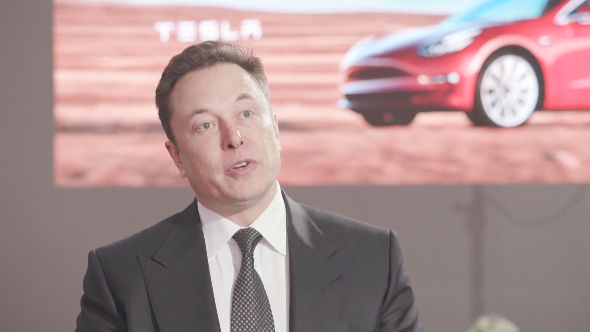 馬斯克多次在社交網站發文惹爭議