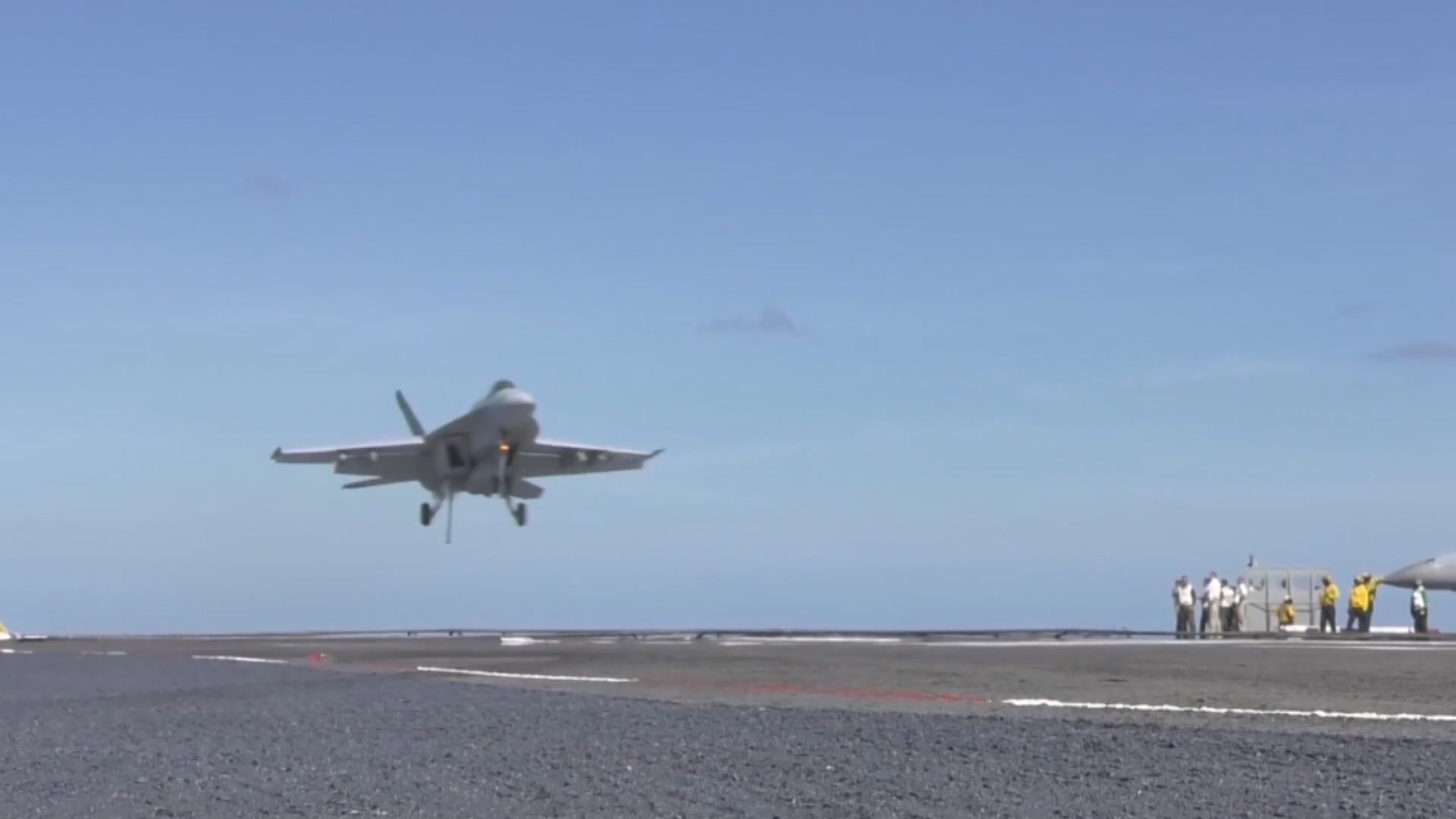 美軍擬下月到南海頻密活動展實力