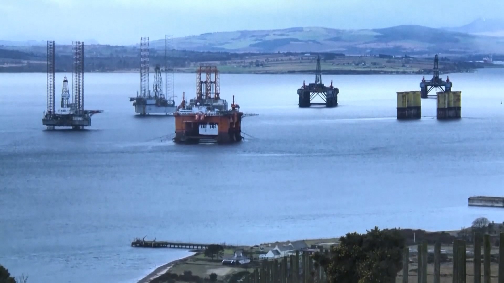 油價先升後回　因俄羅斯未決定支持進一步減產