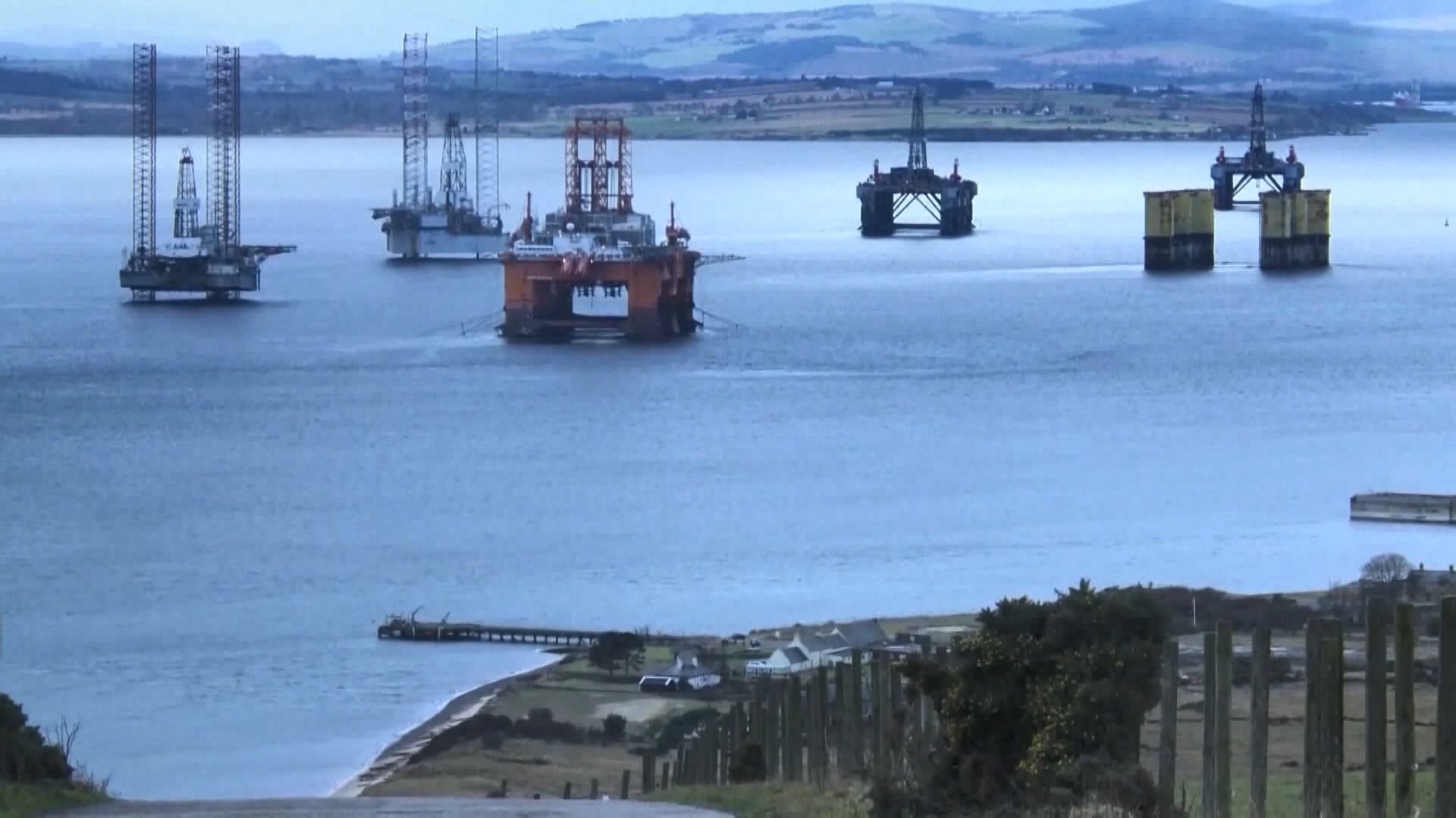 油價升逾2%　因委內瑞拉和利比亞原油供應風險