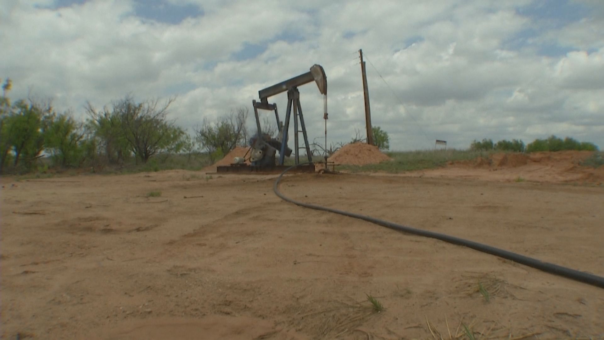 紐約及布蘭特期油均跌逾1%