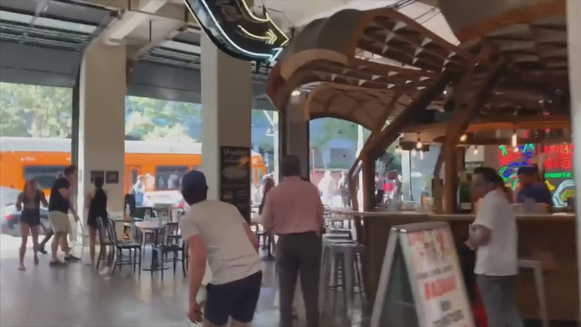 美國洛杉磯熟食中心發生槍擊案一人死亡