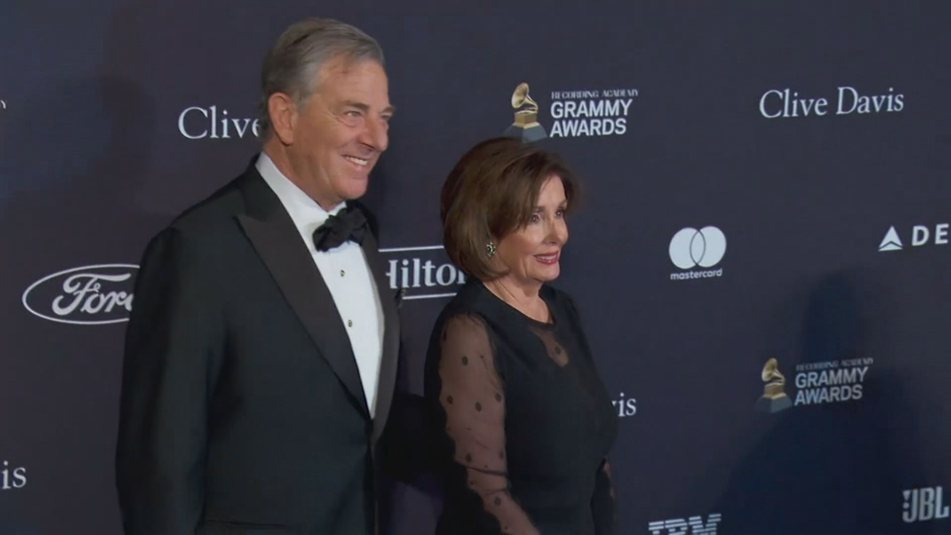 佩洛西丈夫保羅在加州三藩市寓所遇襲受傷