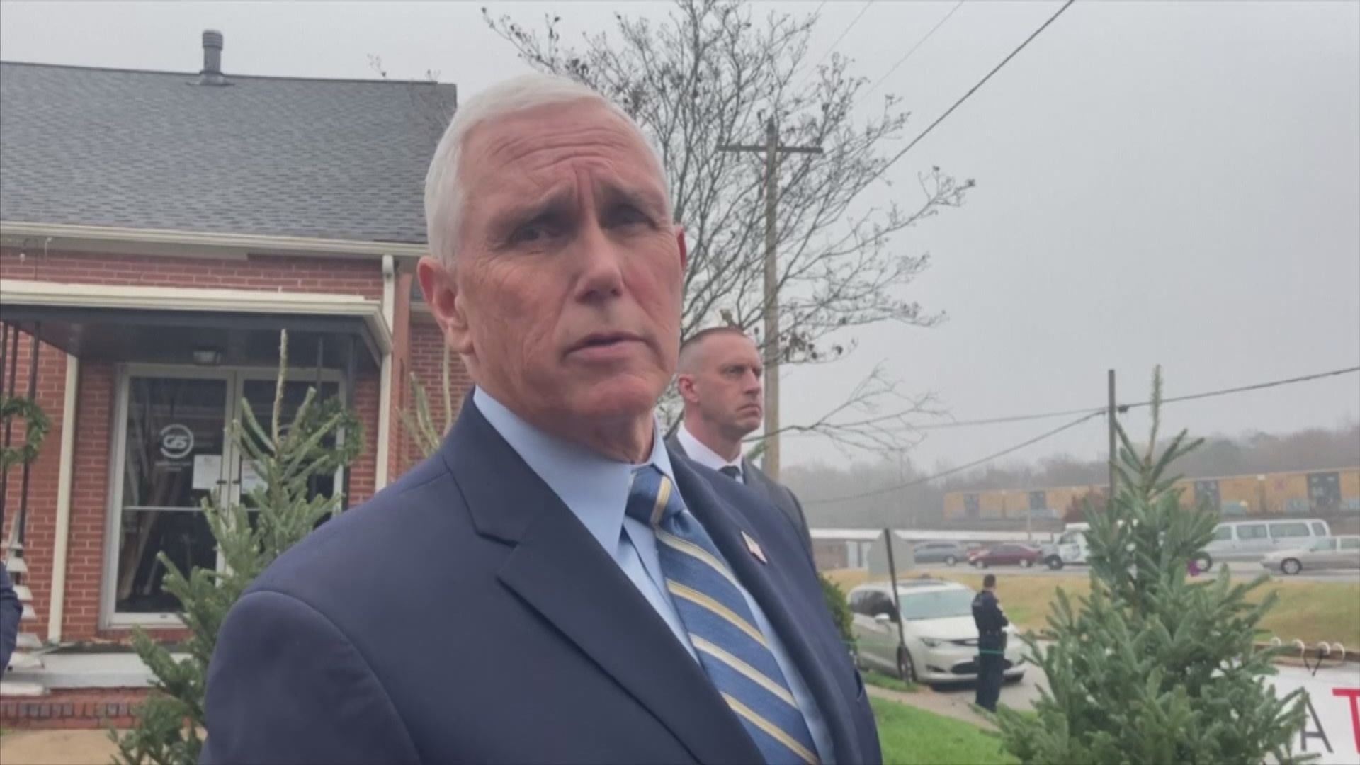 聯邦調查局在彭斯寓所再找到一頁機密文件