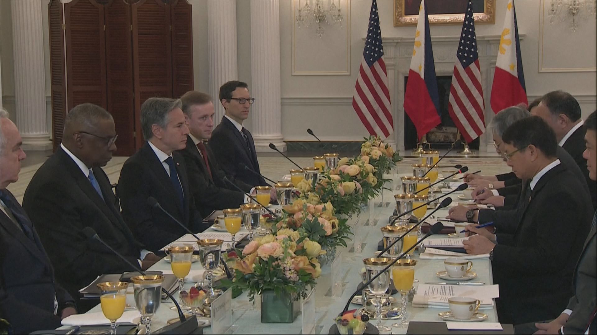 菲總統小馬可斯訪美晤防長奧斯汀 雙方3+3會議商南海局勢