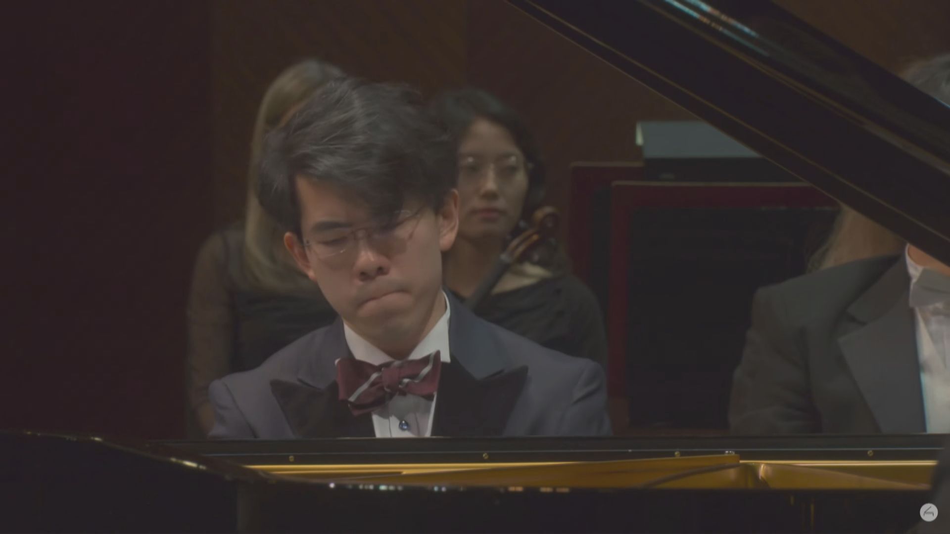 「鋼琴神童」沈靖韜奪范克萊本國際鋼琴大賽冠軍　首位香港鋼琴家獲此榮耀