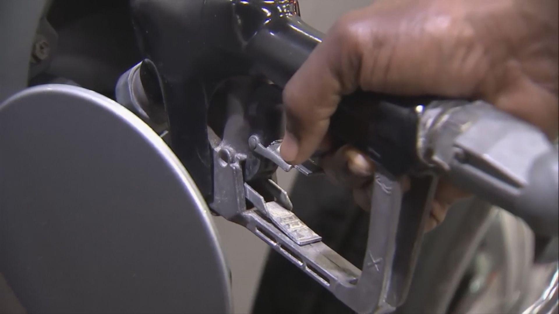 美國「殖民管道」最快周三晚決定完全重啟燃油輸送