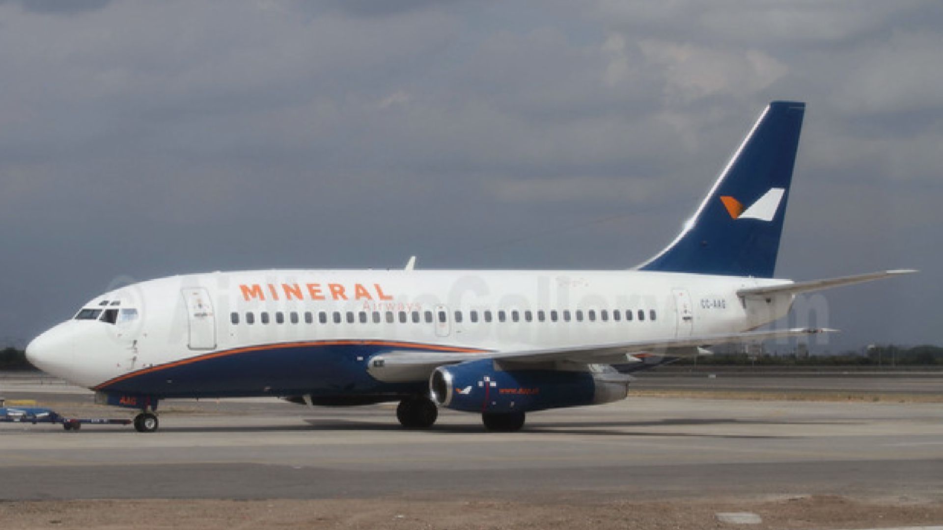 波音737貨機在夏威夷海面迫降　兩名機師生還