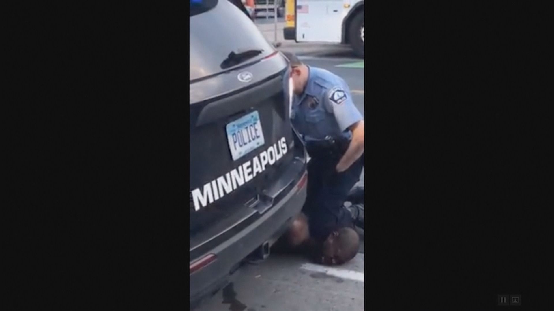 美國涉用過度武力警員遭起訴謀殺及誤殺罪