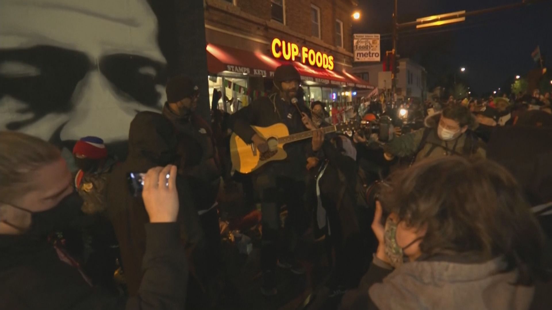 民眾上街慶祝弗洛伊德案判決　眾議院推動改革警務法案