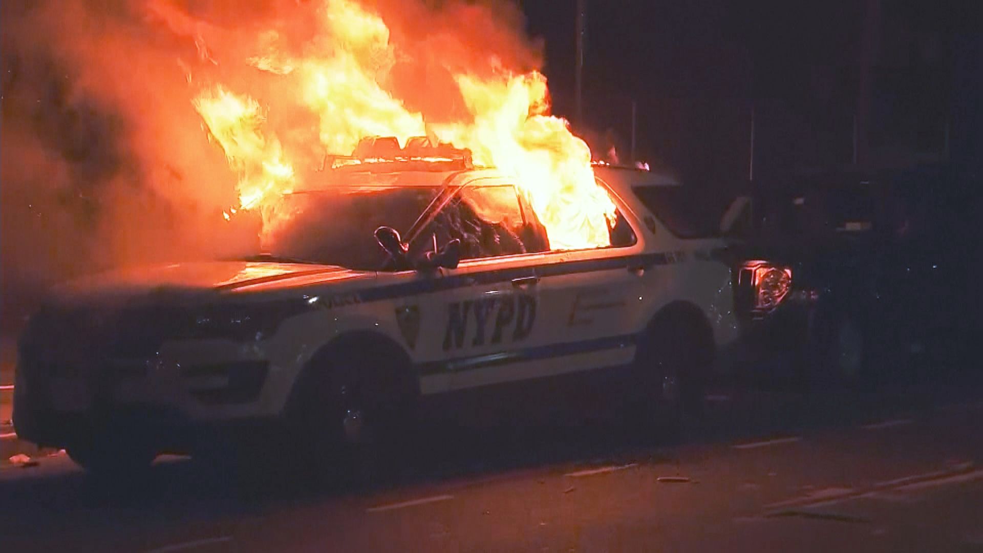 美國最少25個城市宵禁　警方連日示威拘捕逾1300人