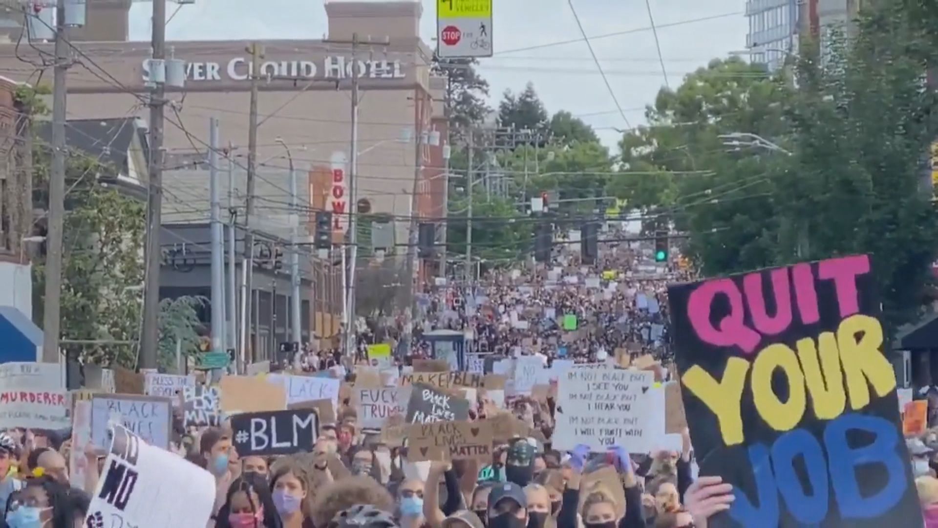 報道指全美過萬人示威被捕