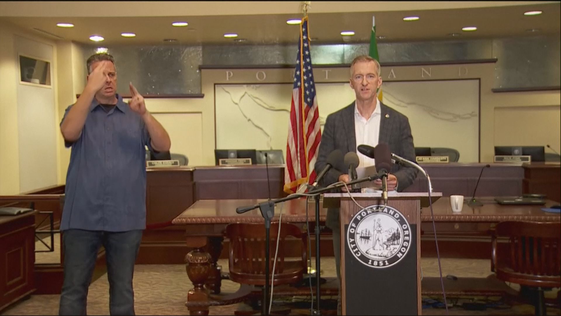 美國波特蘭市市長及拜登齊聲批評特朗普縱容暴力