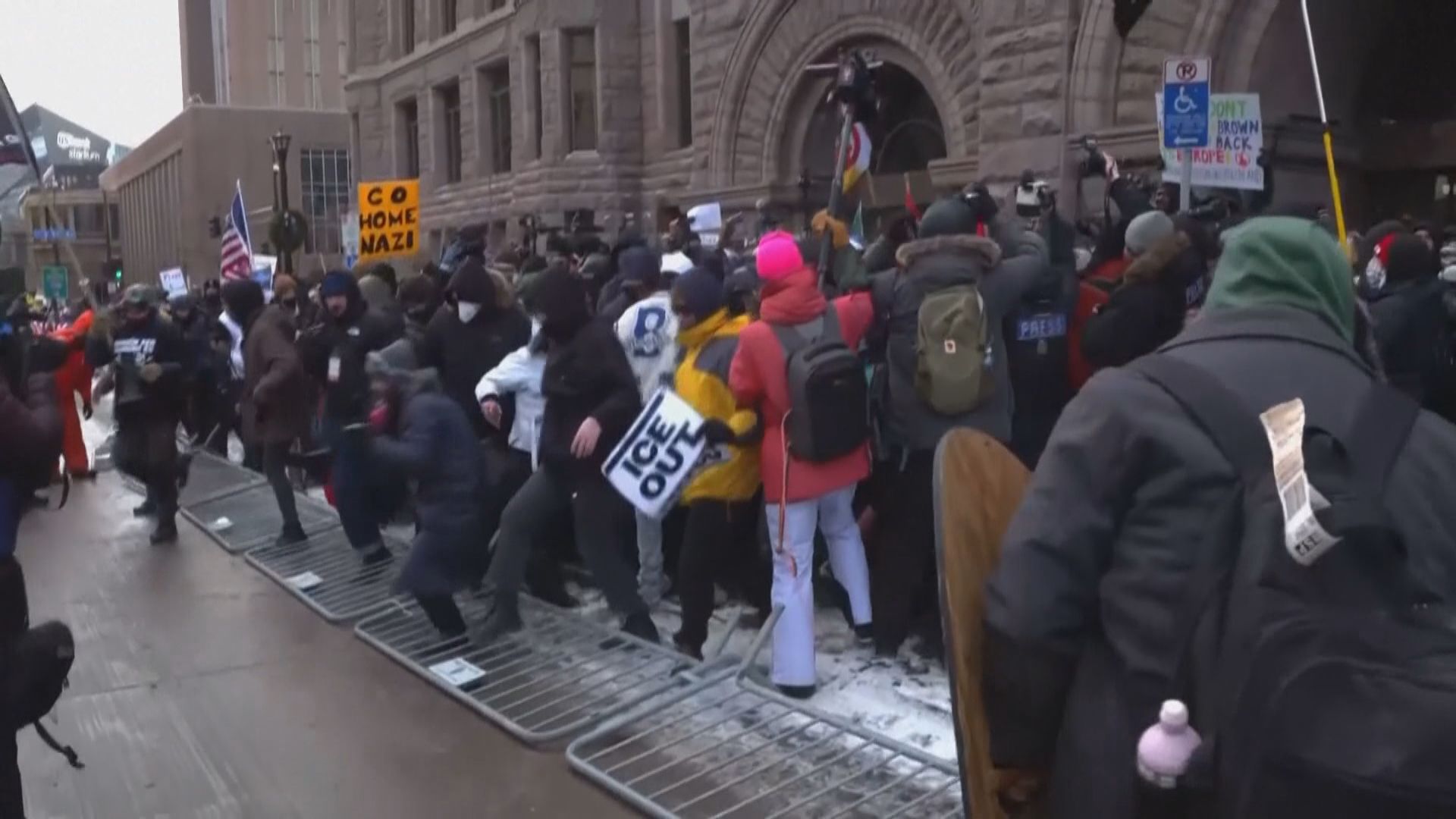 明尼蘇達州示威持續　美軍據報擬增派過千兵力支援