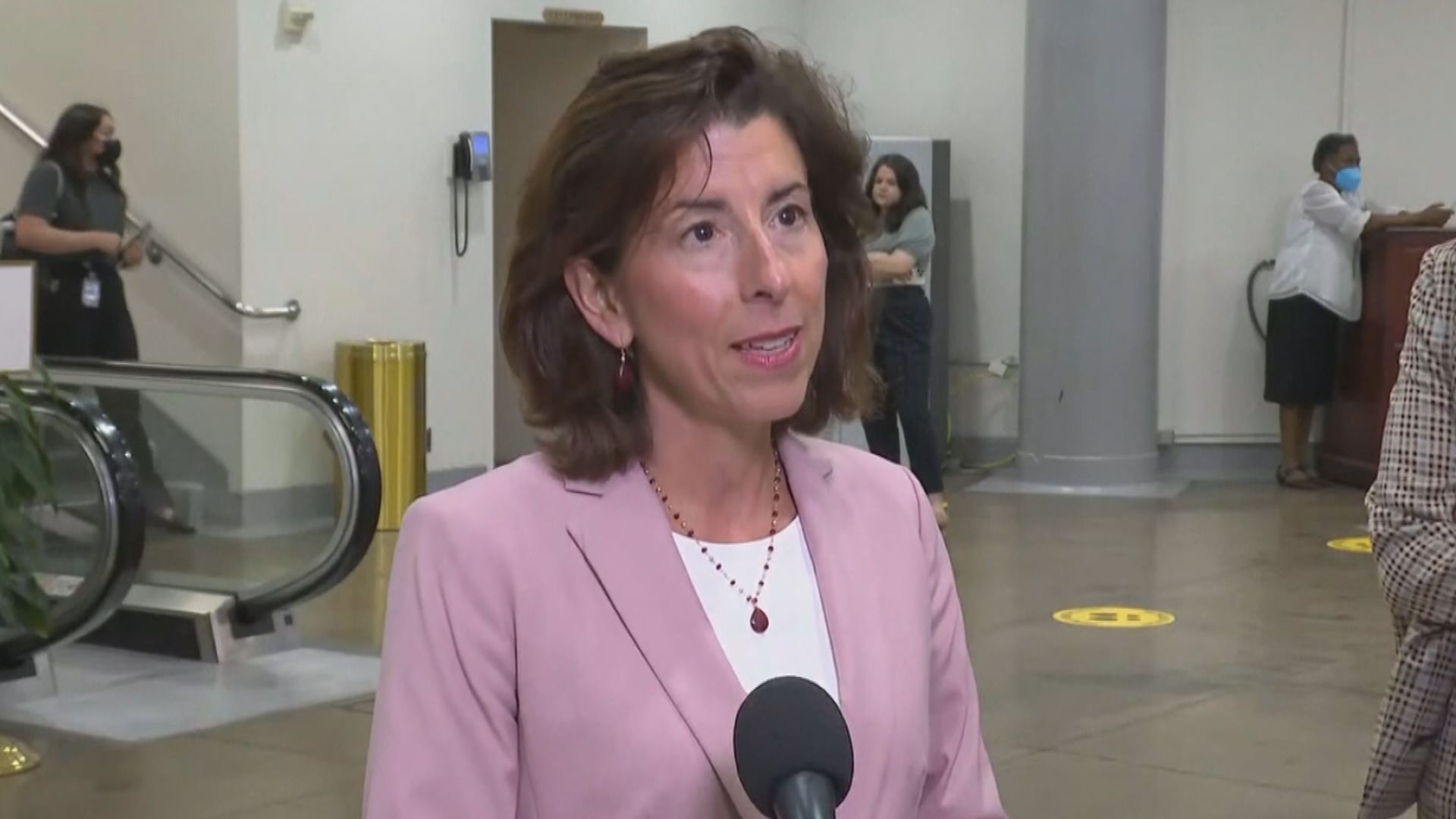 美國商務部長雷蒙多指中國是美國最大威脅而非朋友