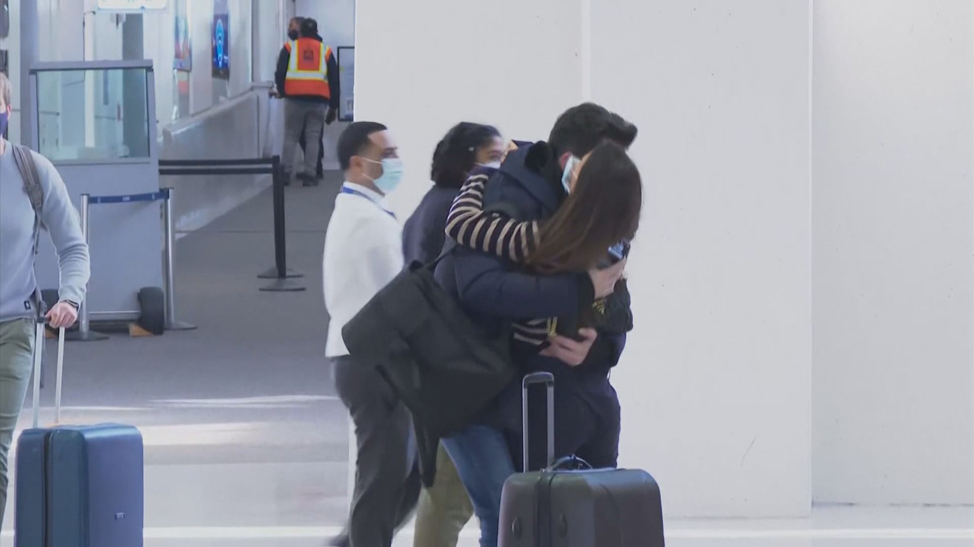 美國放寬對33個國家地區旅客入境防疫限制