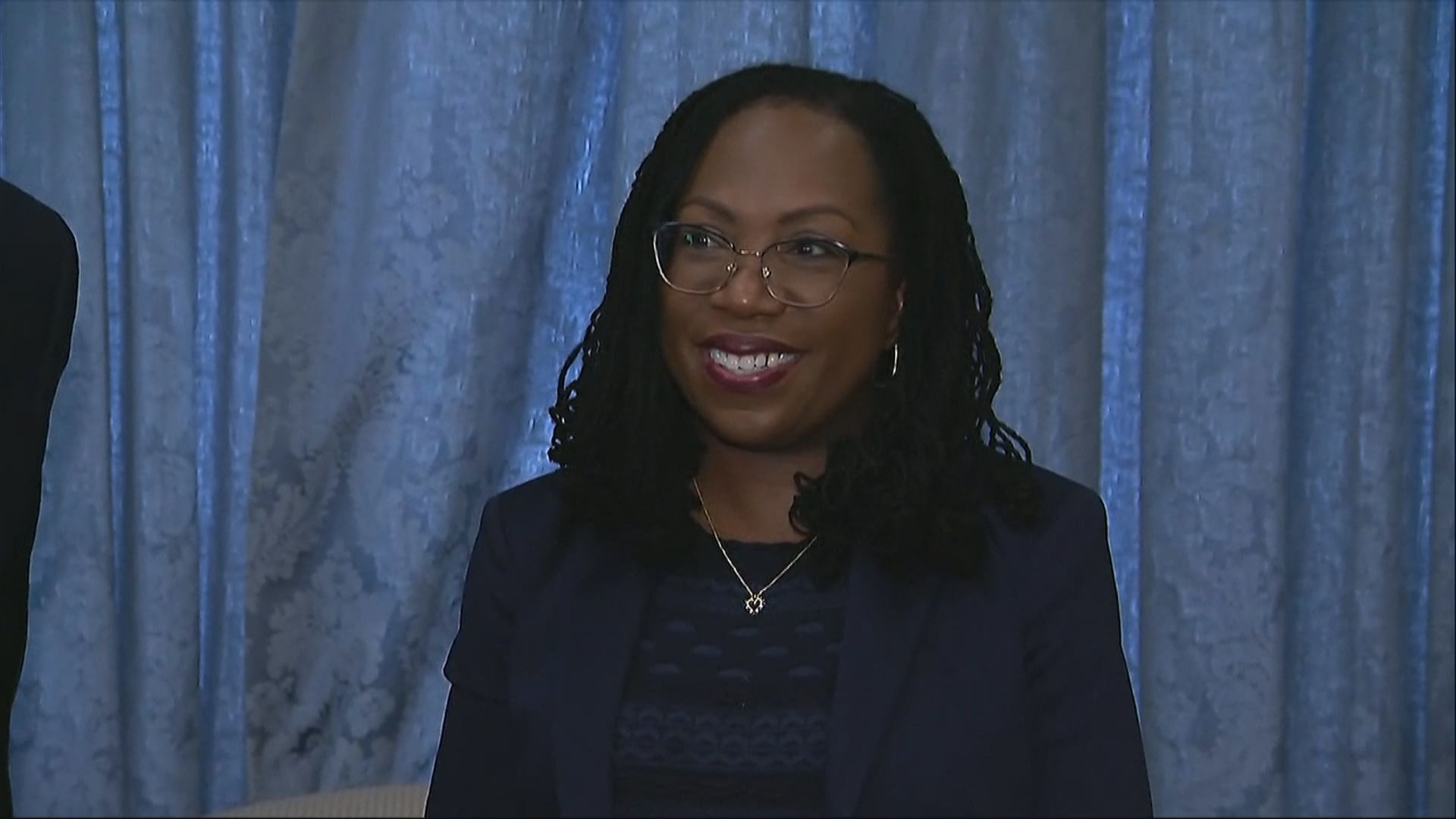 傑克遜成美國最高法院首位非裔女性大法官