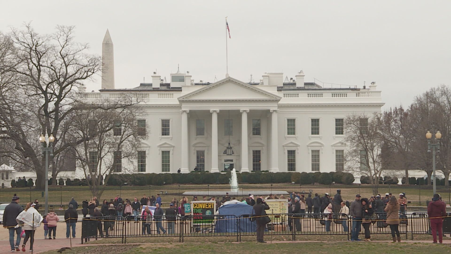 華府被揭不當分享敏感文件　包括白宮平面圖