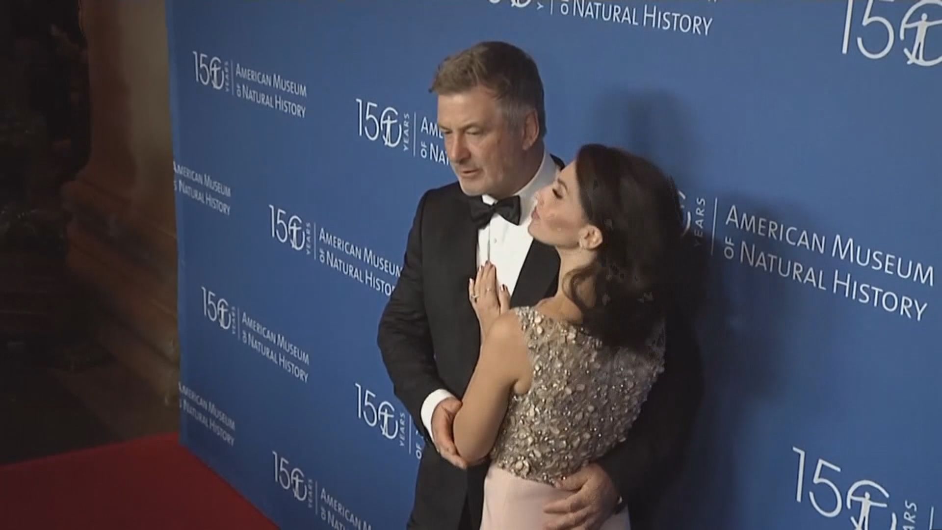 艾力寶雲在拍攝場地誤以道具槍殺傷二人