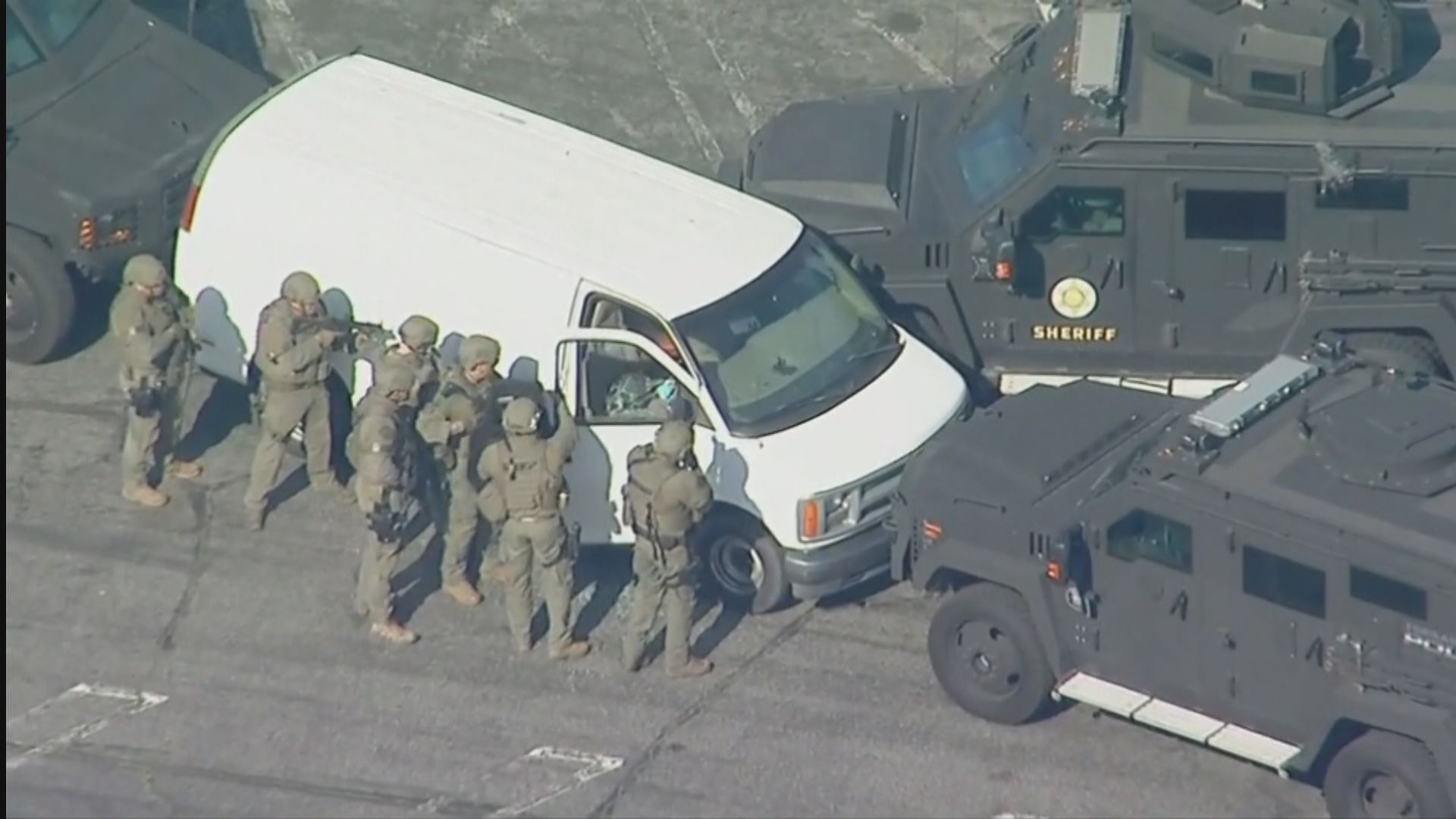 洛杉磯槍擊案疑兇證實死亡　警方指為72歲亞裔男子 