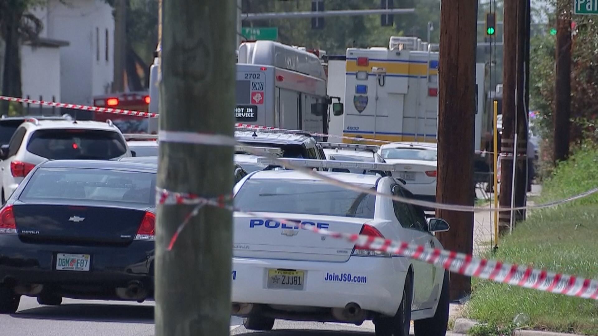 美國佛州非裔社區發生槍擊案三人死亡 警方稱案件涉種族主義