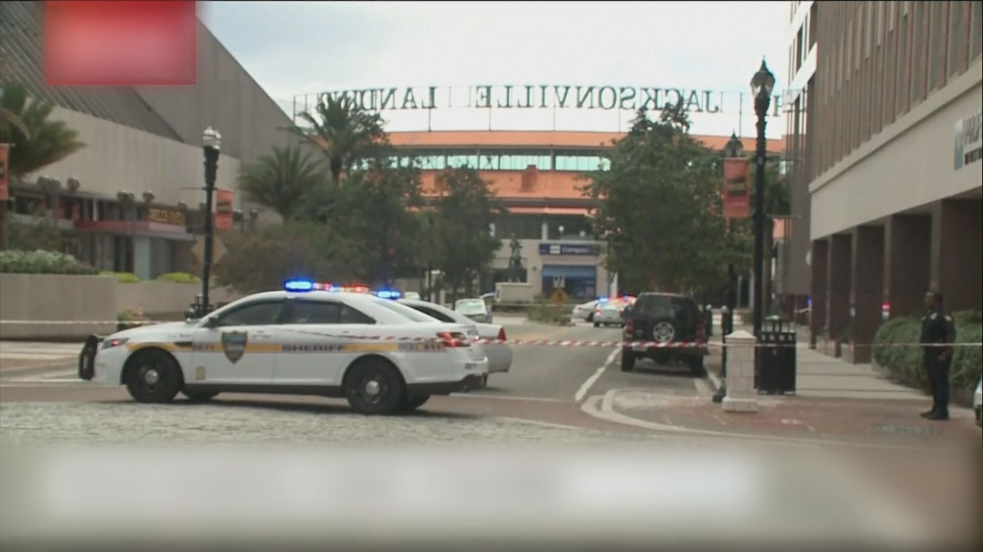 美國佛州商場槍擊最少三死