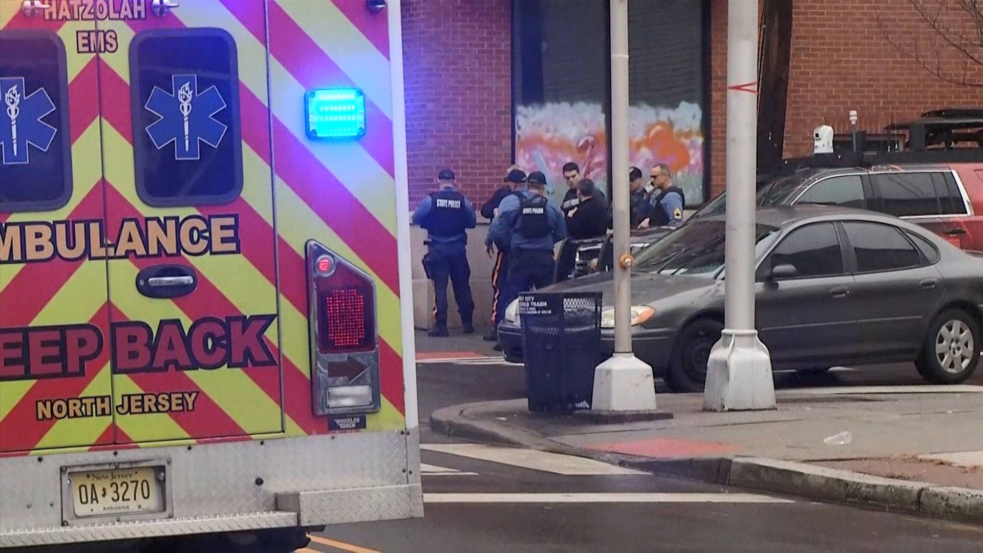 美國澤西市街頭槍戰最少六死　包括兩疑犯