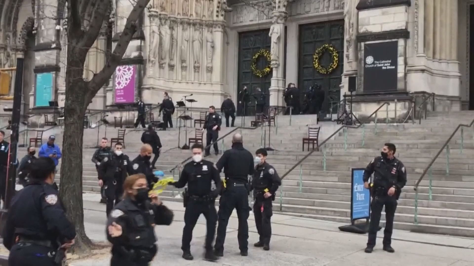 紐約市教堂爆槍擊案　男槍手遭警還火命危