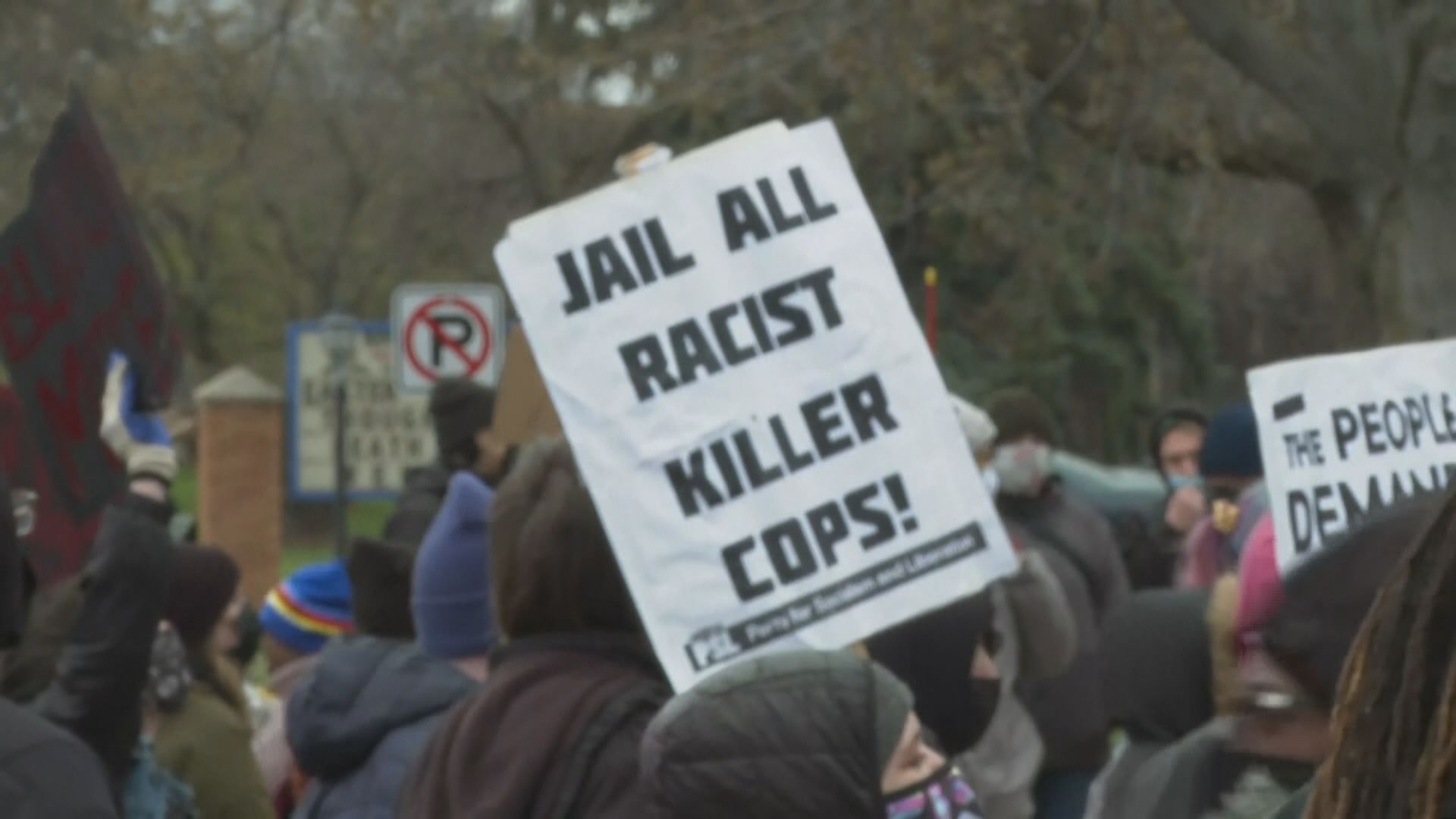 明尼蘇達州續有民眾抗議警方擊斃非裔男子