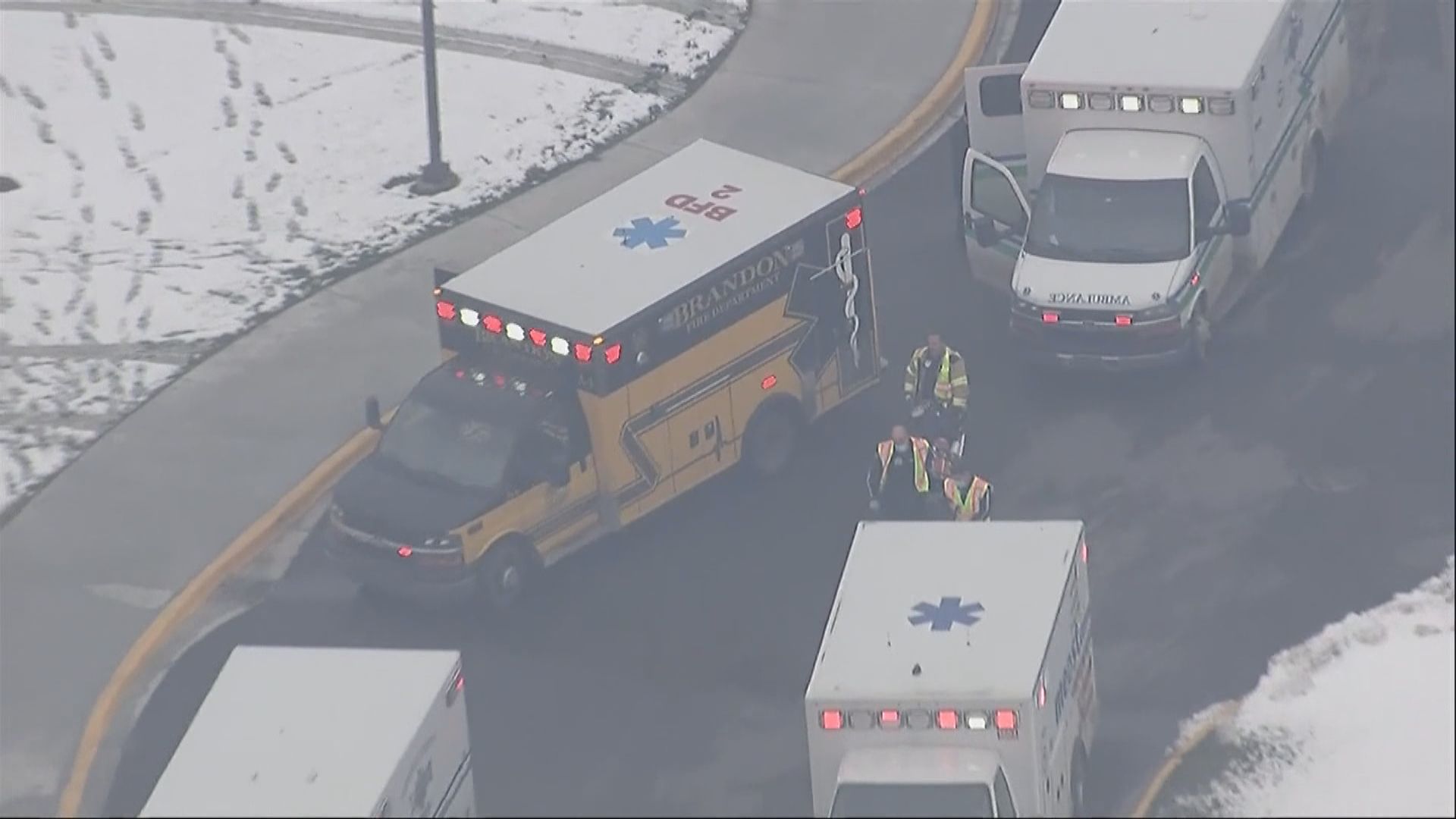 美國密歇根州高中發生槍擊案　至少三死八傷