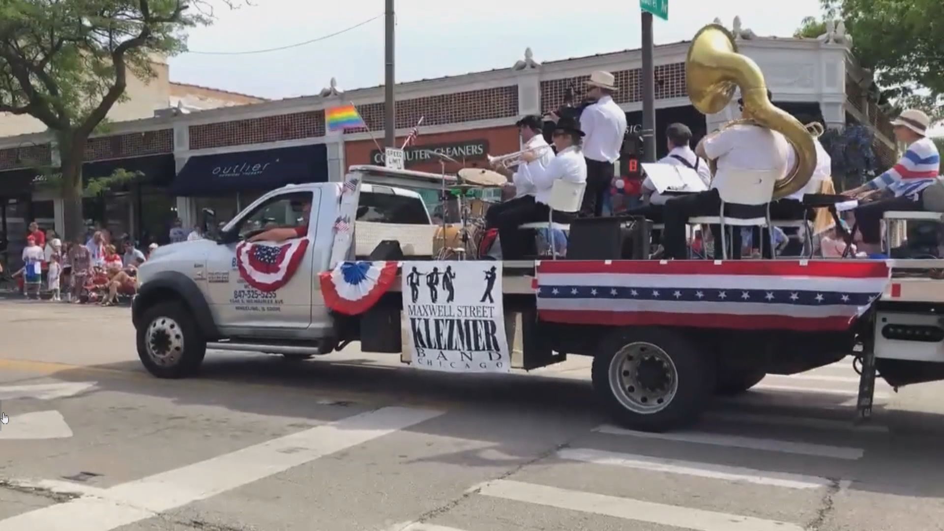 美國伊利諾伊州慶祝獨立日巡遊活動發生槍擊案　最少6死31傷