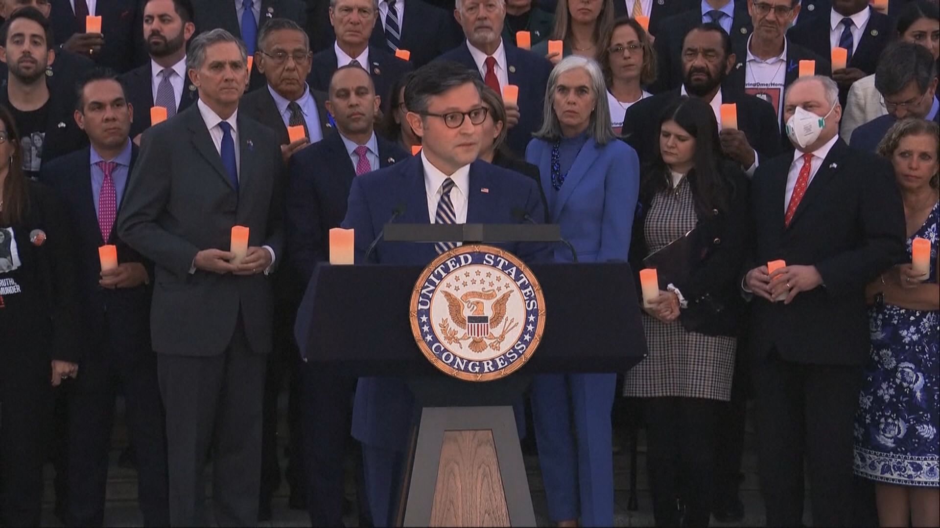 美眾議院議長提「兩步走」撥款方案冀化解停擺危機