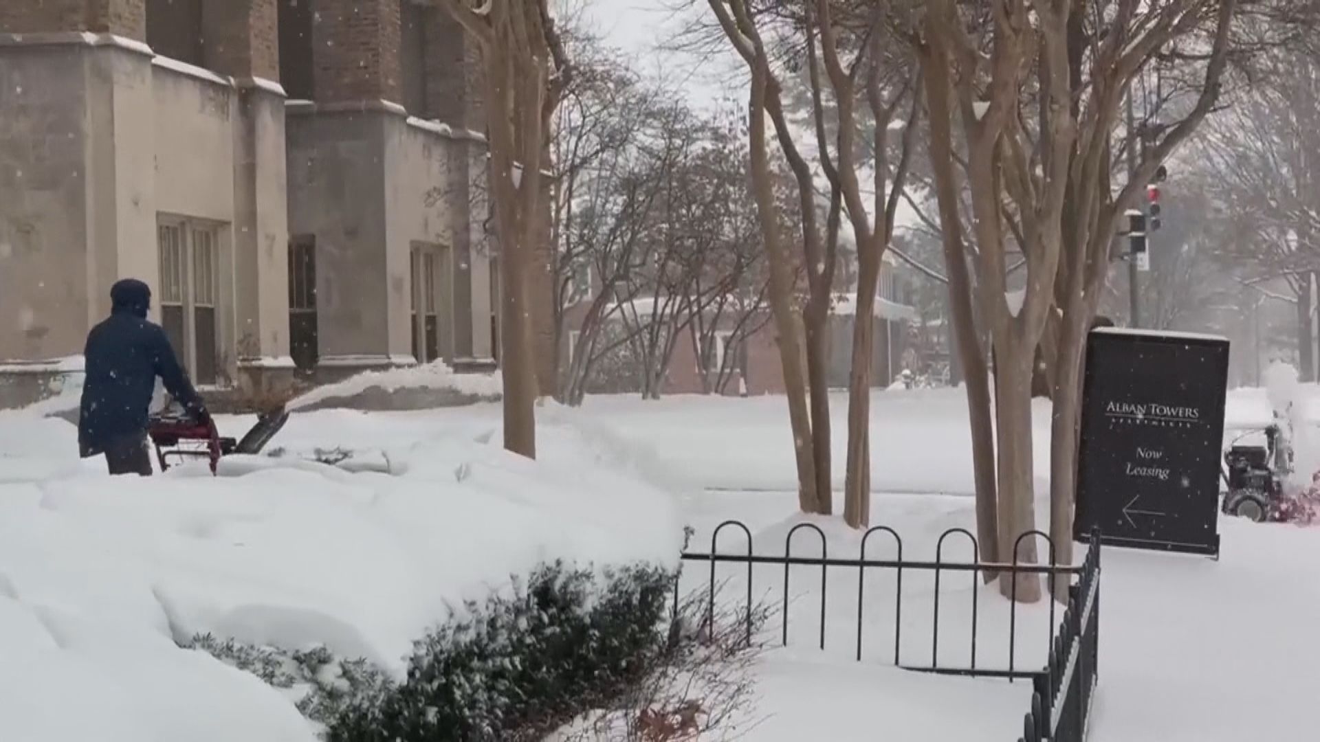 強烈北極風暴持續吹襲美國續向東移　超過30萬戶停電