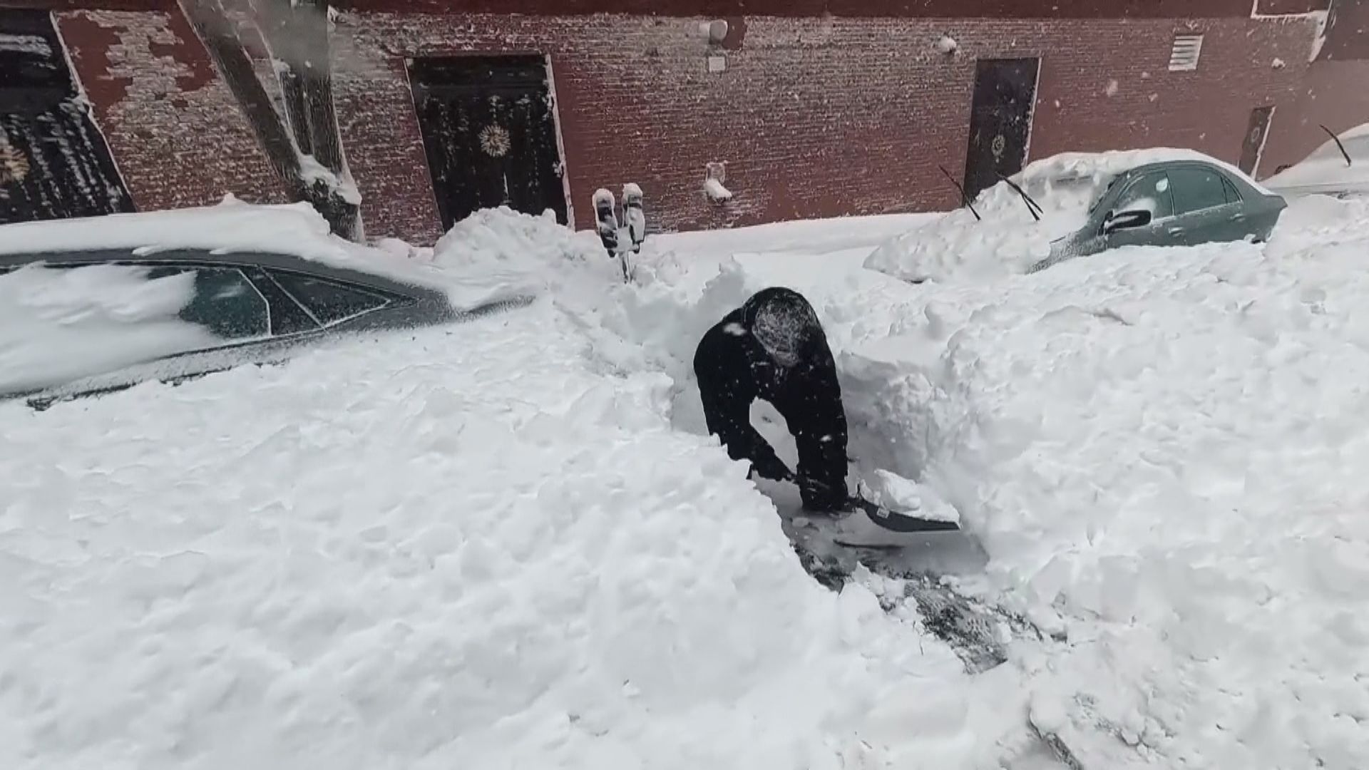 美國東北部續受冬季風暴吹襲逾萬班航班取消或延誤(莊國禮報道) | Now 新聞