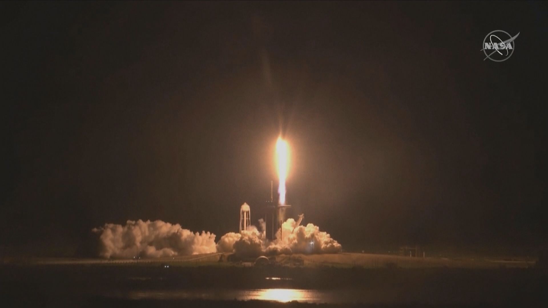 SpaceX龍飛船載順利升空　四太空人赴國際太空站