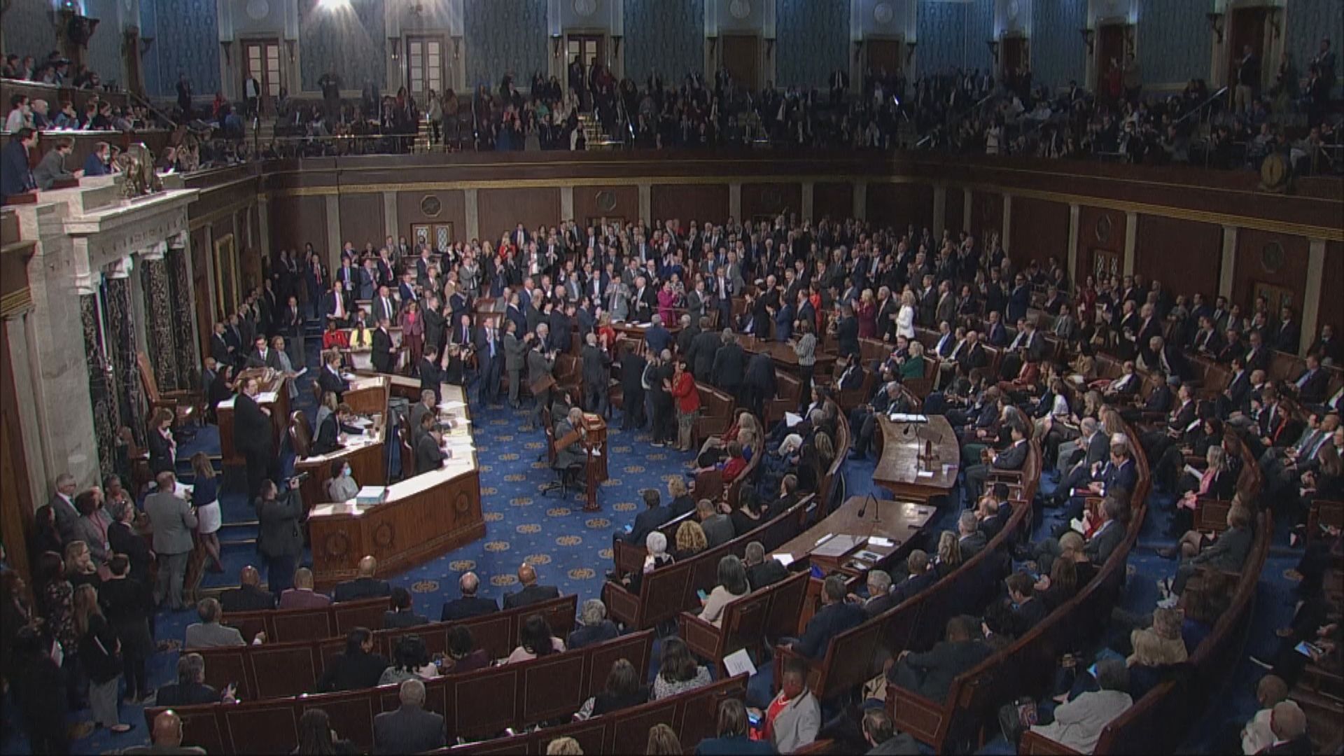 麥卡錫經過十五輪投票　當選美國眾議院議長
