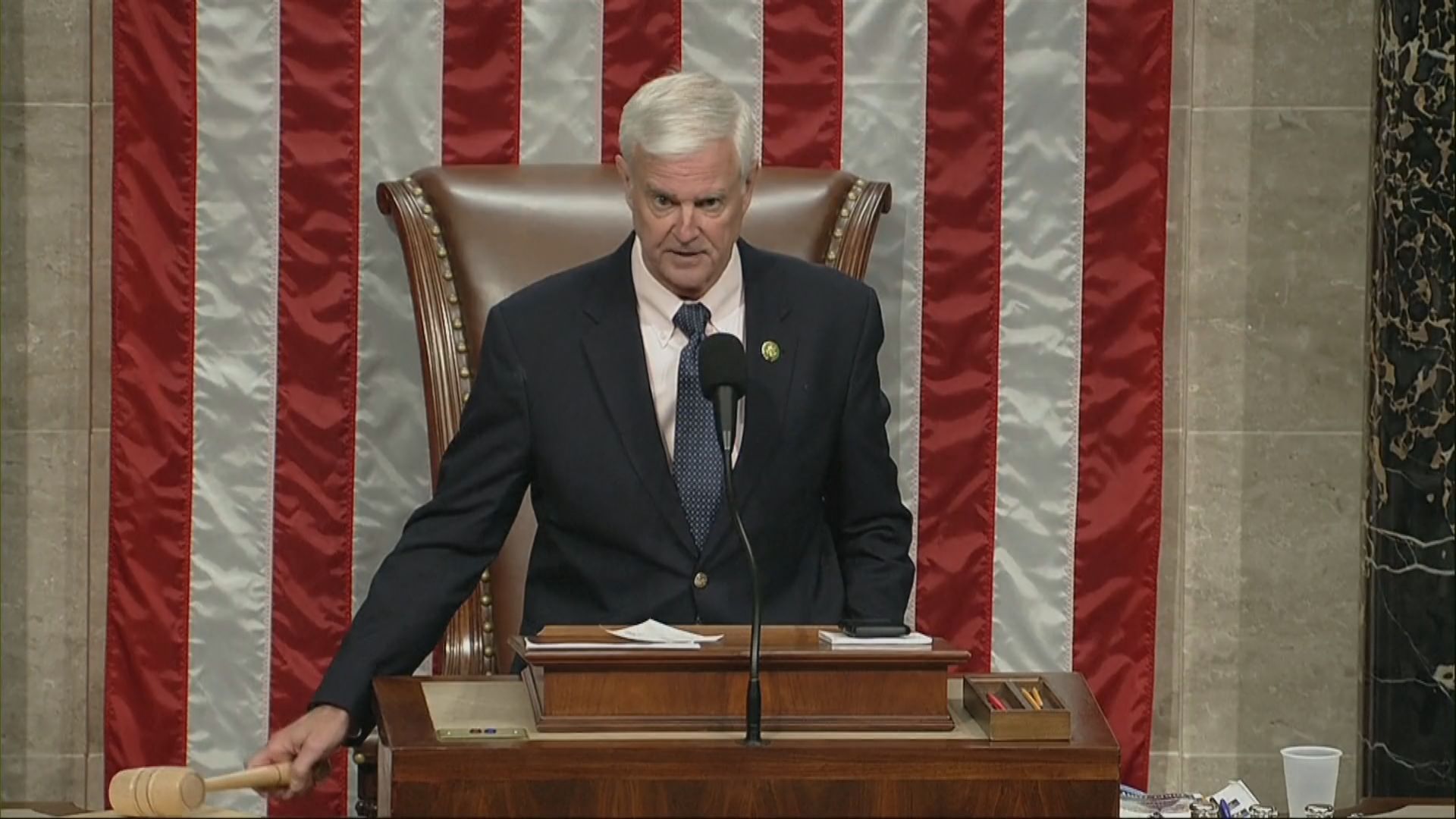 美眾議院罷免麥卡錫 成首位被罷免眾議院議長